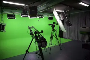 Original Green Screen for Chroma Key 12x19ft for Studio - Image 2